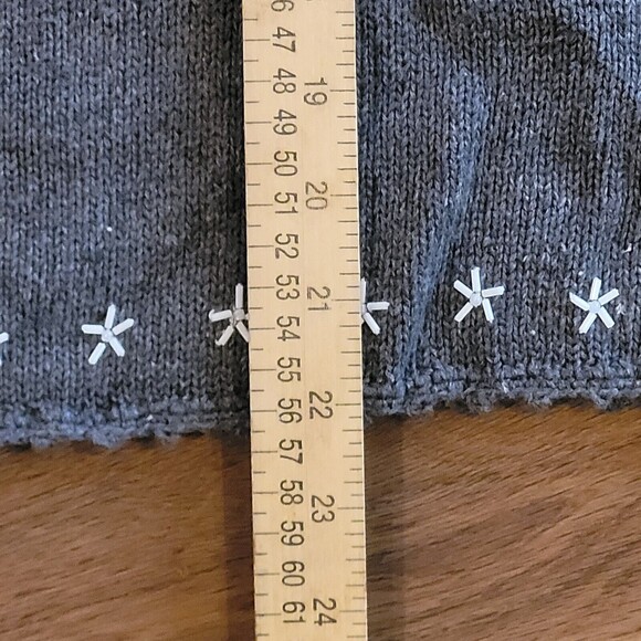 Designers Originals Studio Joy Sweater Womens M Gray White Snowflakes Cardigan - Picture 7 of 16